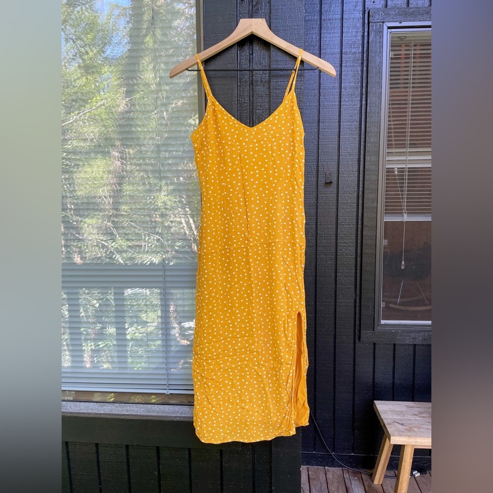 Yellow polka dot midi dress with side slit